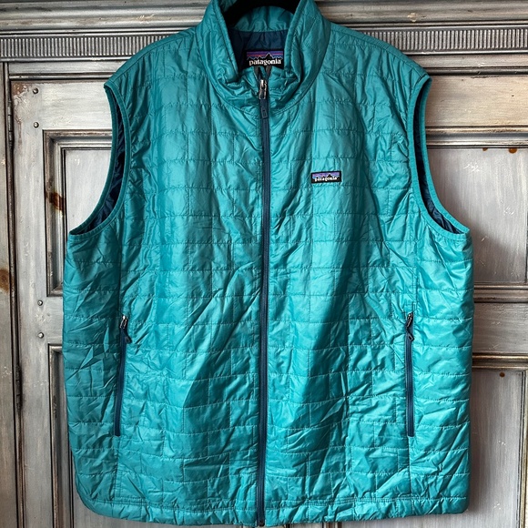 Patagonia Men's Nano Puff Vest in Turquoise Size 3XL - Picture 1 of 8
